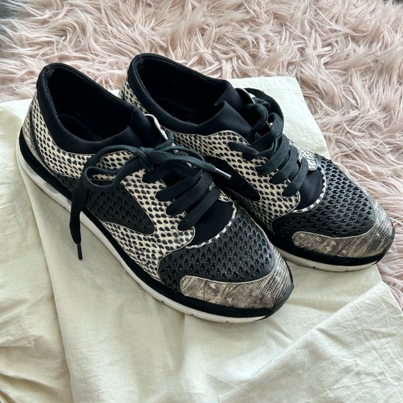 Salvatore Ferragamo Sneakers Size 39 - Picture 2 of 5